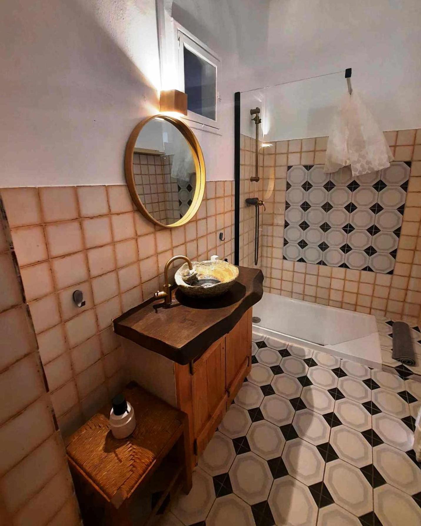 Casa Malva - Traditional Townhouse Apartment มอนชีเก ภายนอก รูปภาพ